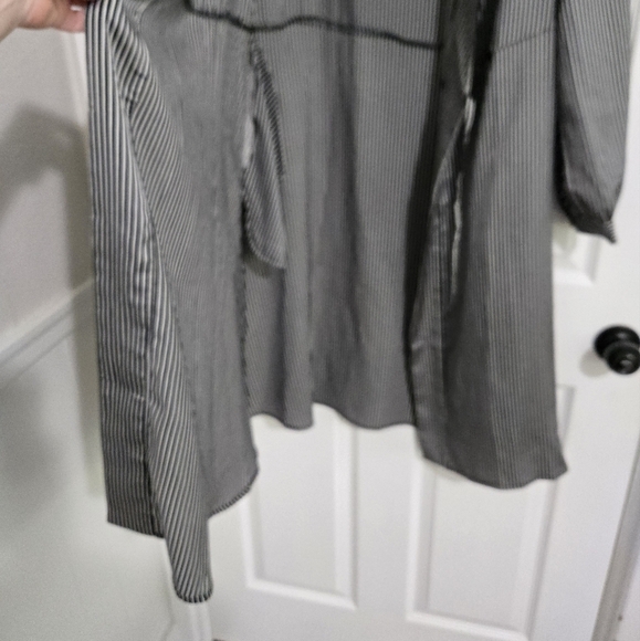 Avec Les Filles Striped Midi Wrap Dress Size XS Long Sleeve Lightweight Macy's - Picture 11 of 16